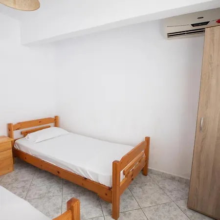 Apartment Ntanga Anna-maria *